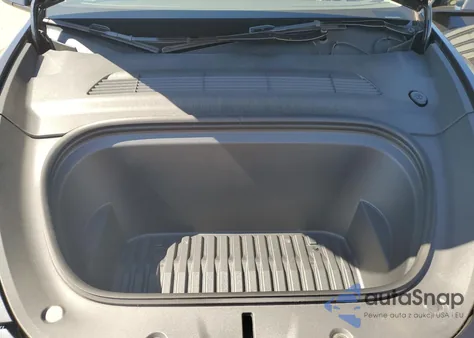 2024 Tesla Model Y z USA, uszkodzony, nr VIN 7SAYGDED7RF212493